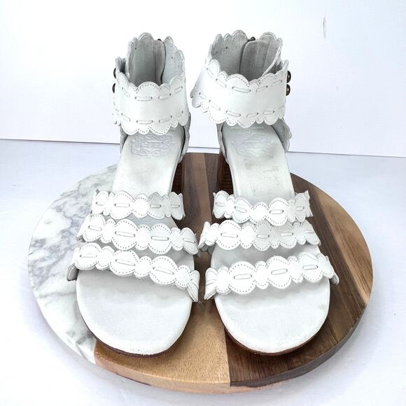 ELF Shoes - BALI ELF HANDMADE Seaside Soft Leather Scalloped Sandals in Vintage White 7.5